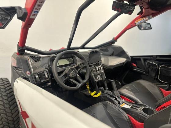 CAN-AM MAVERICK X3 MAX XRS TURBO 